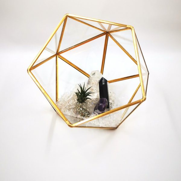 Grounding & protection crystal terrarium sg